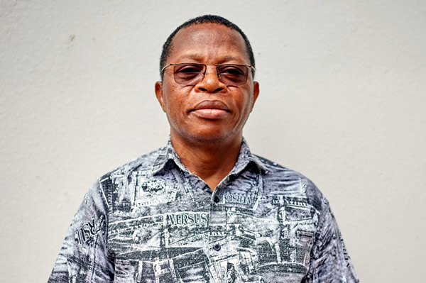 Robert  Akpalu